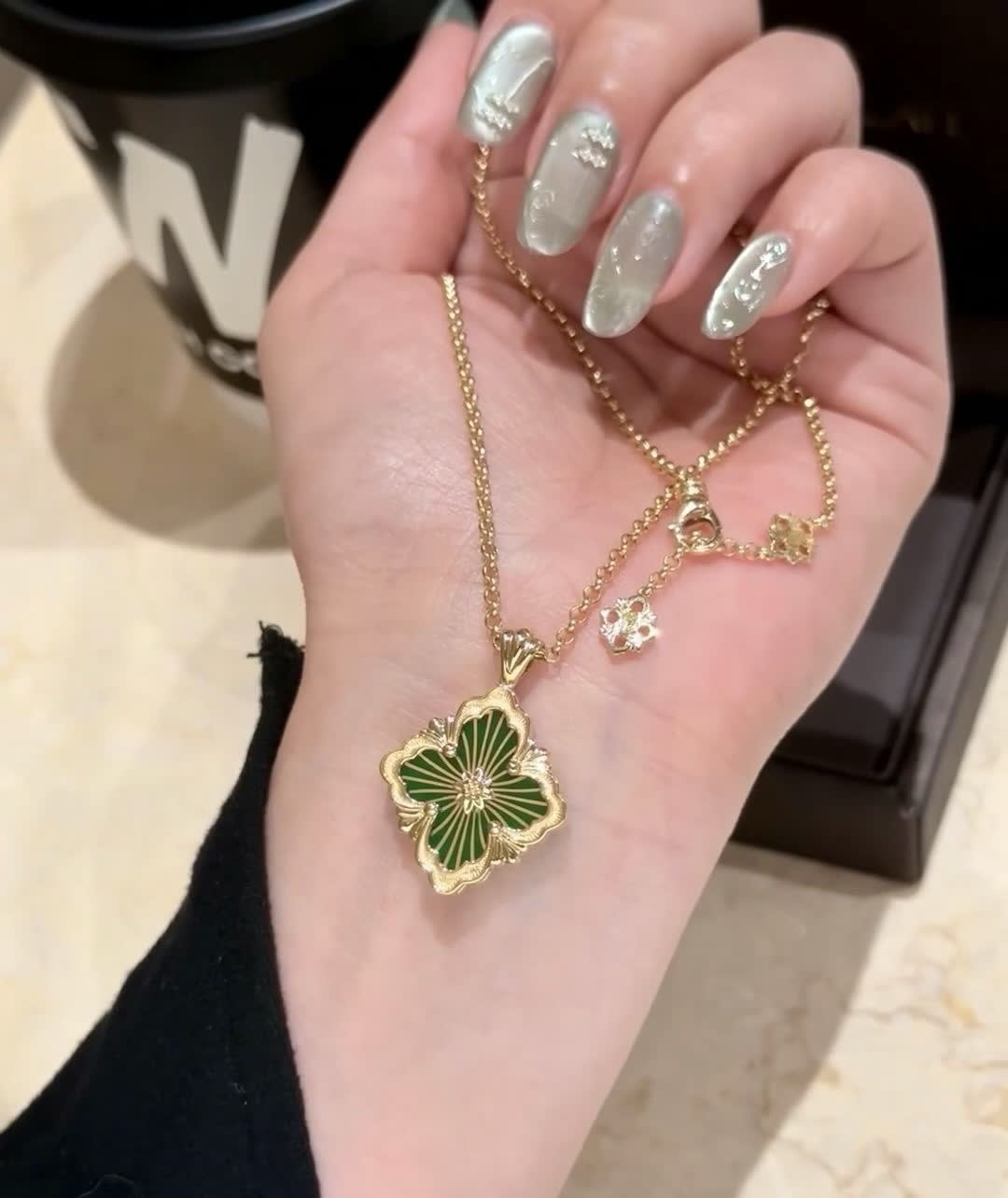 Buccellati Van Cleef & Arpels Vintage Alhambra Gold and Enamel Clover Pendant Necklace Buccellati Van Cleef & Arpels Vintage Alhambra Gold and Enamel Clover Pendant Necklace